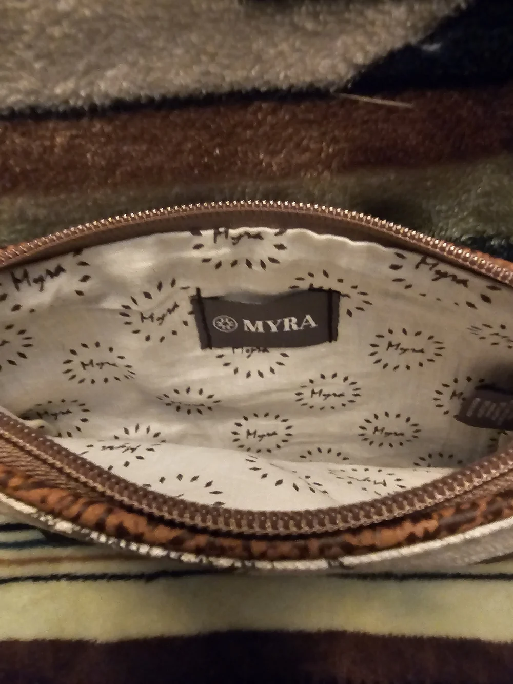 Myra Handcrafted Black & White Floral Wristlet